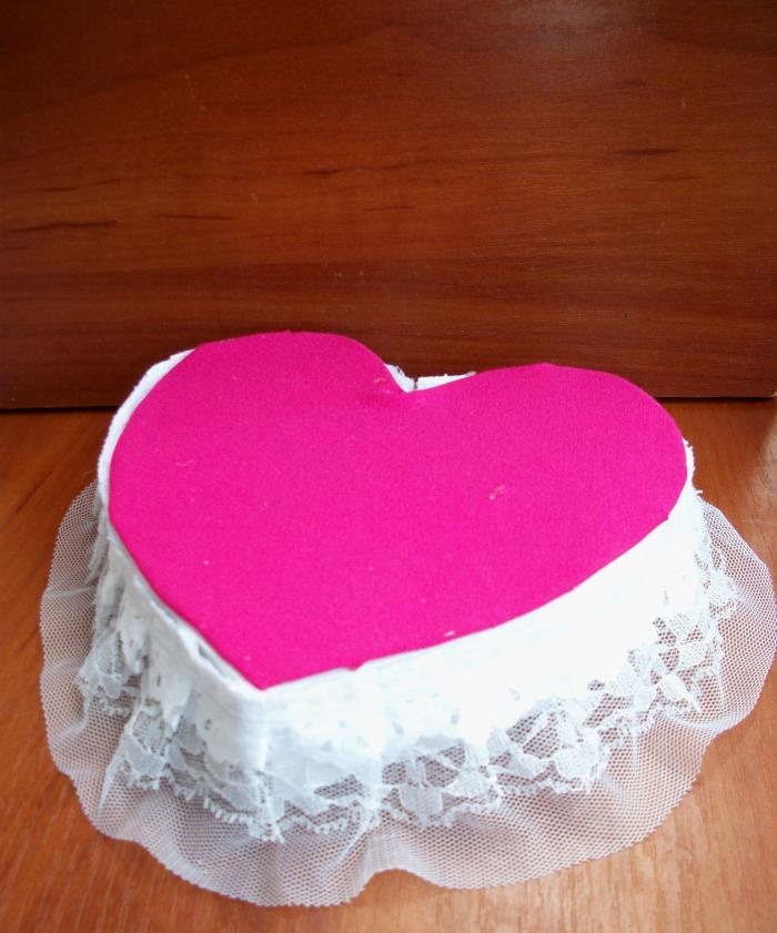 DIY heart-shaped box