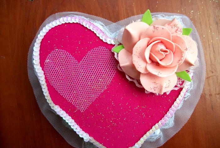 DIY heart-shaped box