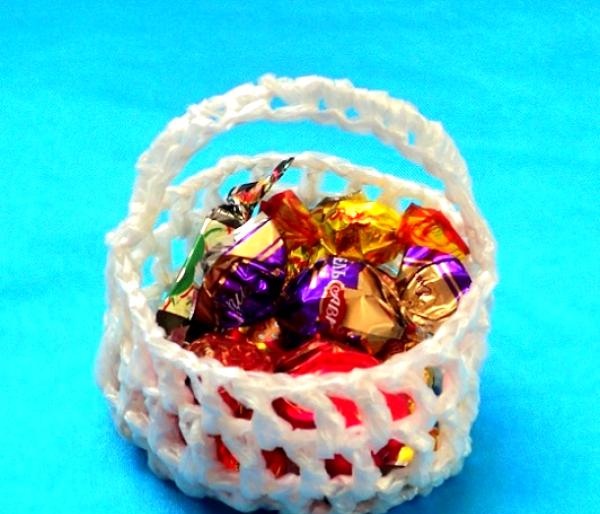 basket made of plastic bags