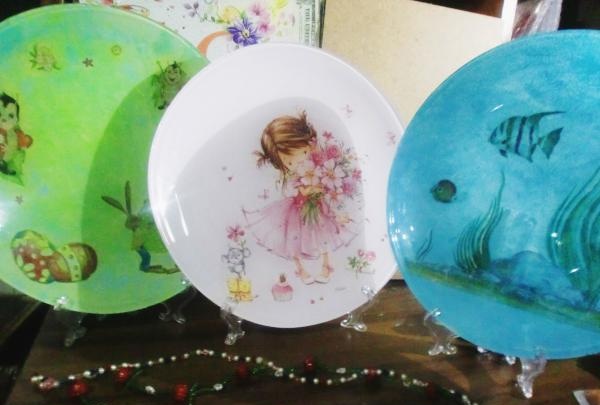 decoupage on a plate