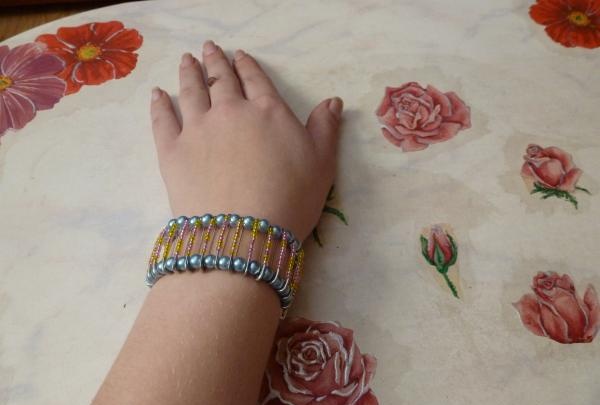 DIY pin bracelet