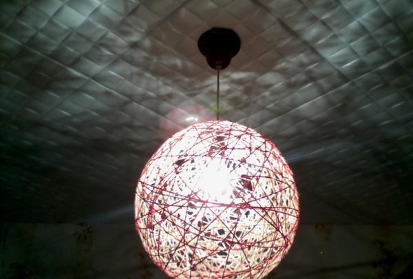 DIY thread lampshade