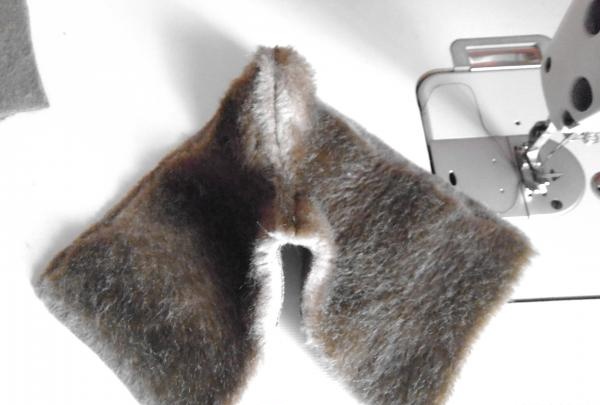 Children's winter slippers made of fur