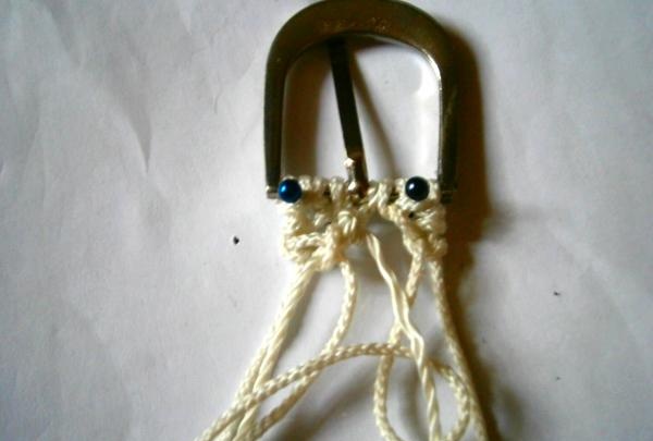 Macrame belt with beads