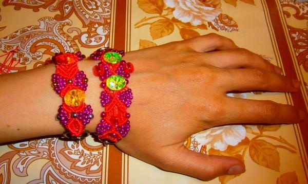 macrame bracelet with beads