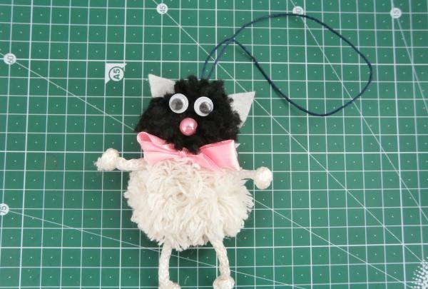 Cat toy made of thread