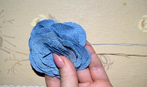 Denim flower