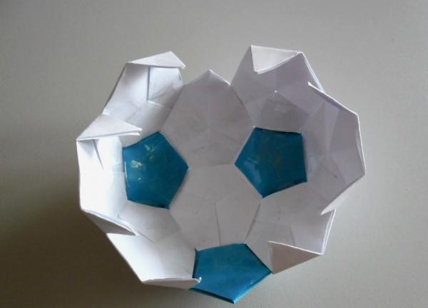 volumetric paper ball