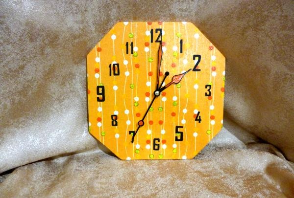 Plywood clock