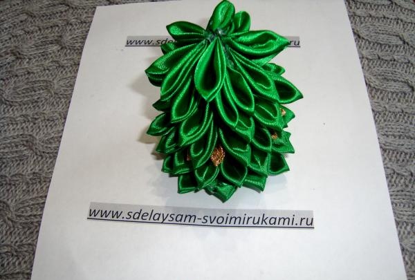 Christmas tree made of satin ribbon