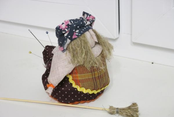 Pincushion in the form of Baba Yaga