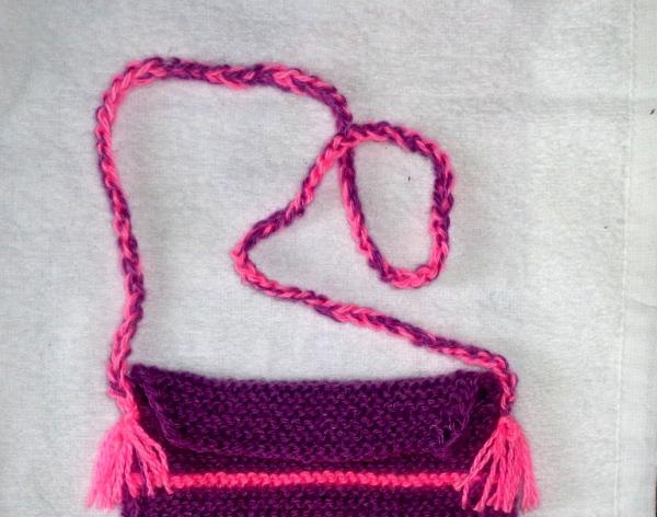 Gestrickte Kinderhandtasche