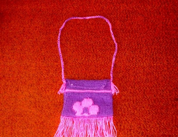 Gestrickte Kinderhandtasche