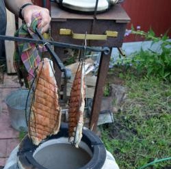 Pink salmon inside out, baked in tandoor