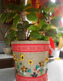 Flower pot decor