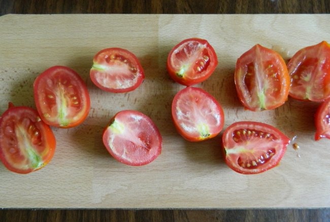 Sun-dried tomatoes for the winter