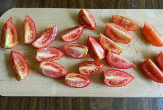 Sun-dried tomatoes for the winter