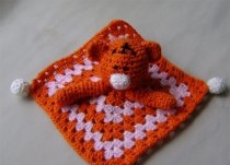 How to crochet a comforter for a newborn