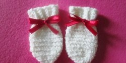 Crochet scratching mittens for newborns