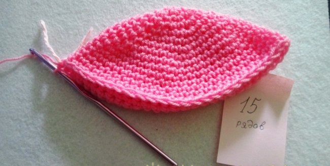 Crochet hat with a bow for a baby