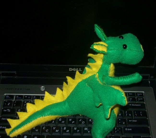 How to sew a dragon from felt?