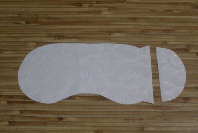 We sew a sleep mask using satin ribbons