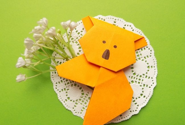 How to make a Koala bookmark out of paper