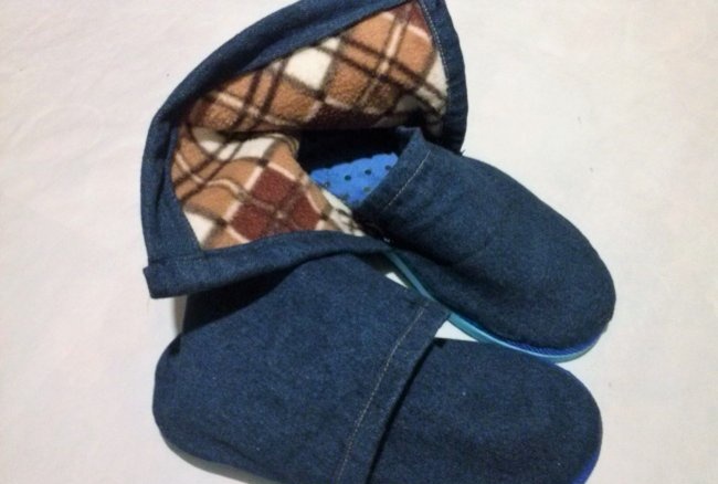 Denim boots with fleece