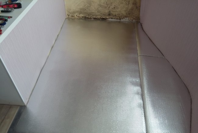 Installation of infrared film floor