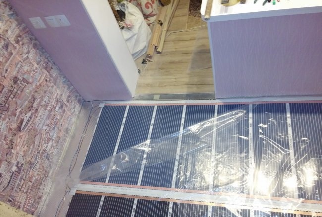 Installation of infrared film floor