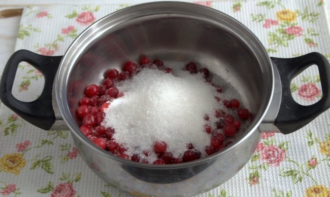 Spiced cranberry marmalade