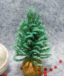 Christmas tree made of beads