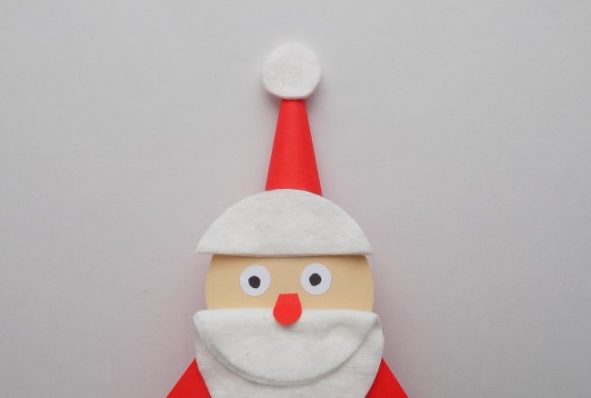 Santa Claus made of paper and cotton pads