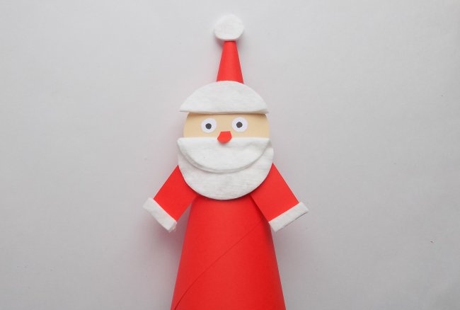 Santa Claus made of paper and cotton pads