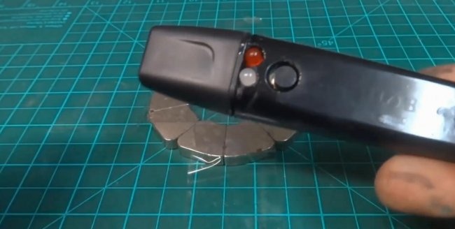 Magnetic detector