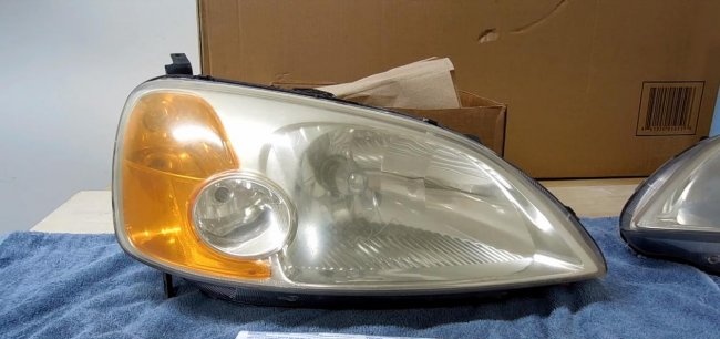 Polishing headlights with toothpaste