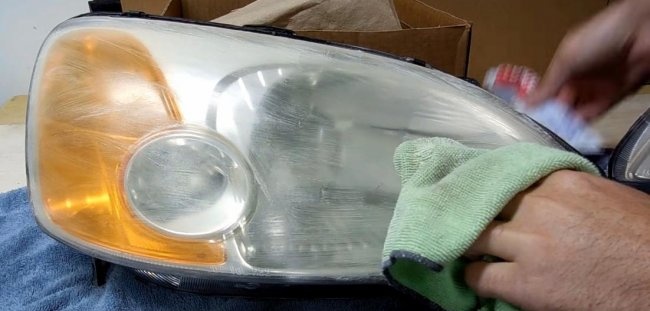 Polishing headlights with toothpaste