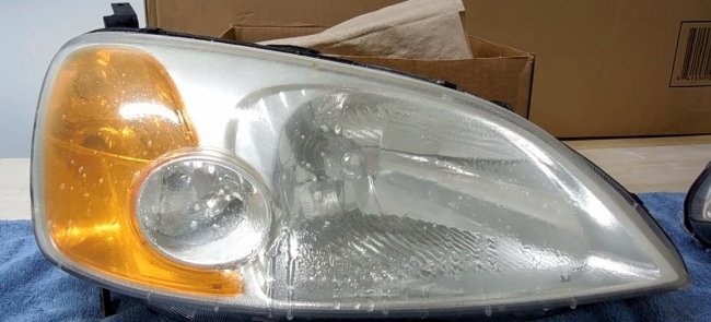 Polishing headlights with toothpaste