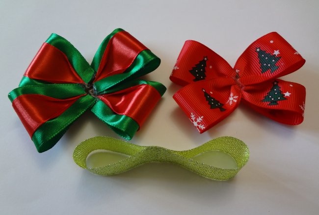 Christmas kanzashi bows