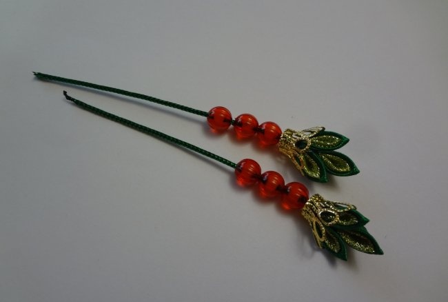 Christmas kanzashi bows