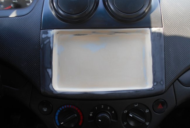 Installing a tablet in a car