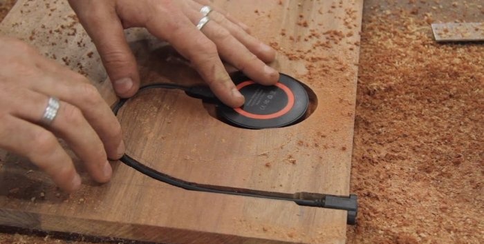 Wireless bedside table for charging gadgets