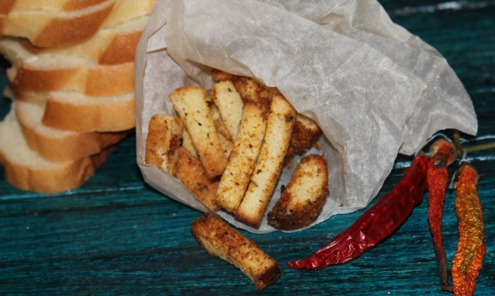 Crackers from a loaf in 15 minutes