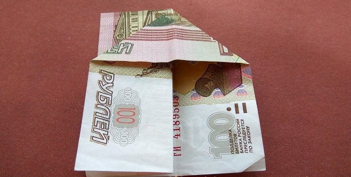 DIY origami pyramid model from banknotes