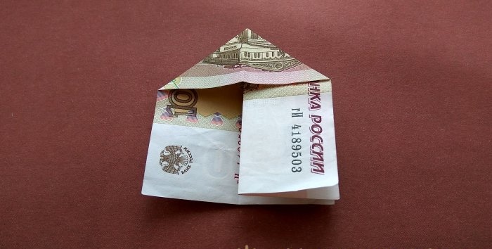 DIY origami pyramid model from banknotes