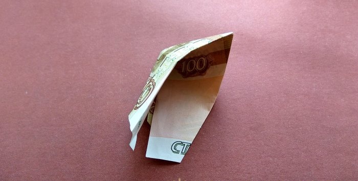 DIY origami pyramid model from banknotes