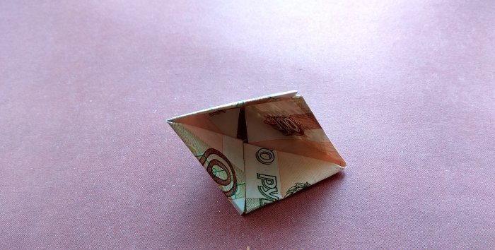 DIY origami pyramid model from banknotes