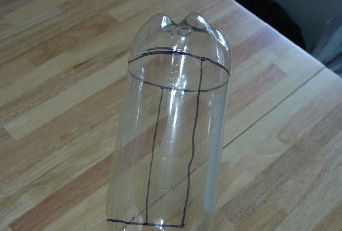 WiFi amplifier made from a plastic bottle