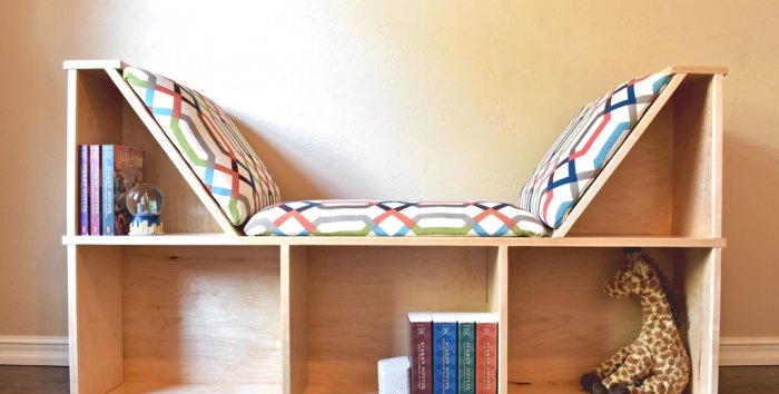 Un endroit confortable pour lire et ranger des livres