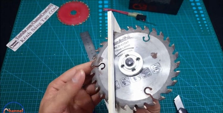 Mini circular saw